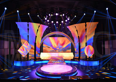 LED P10 แบบเต็มจอแสดงผลสีพื้นหลังให้เช่าเวทีนำ 1800nits ความสว่างหน้าจอ
